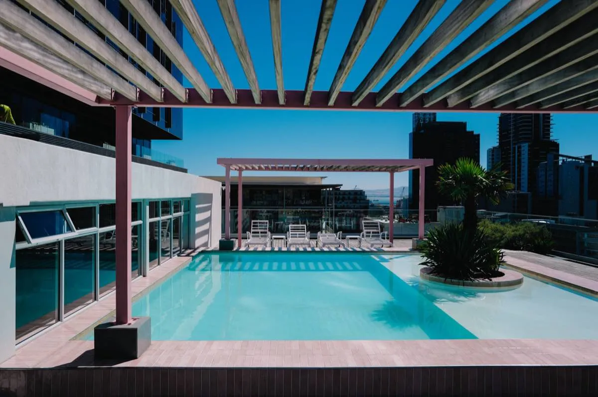 Commercial pool services in Santa Clarita, CA